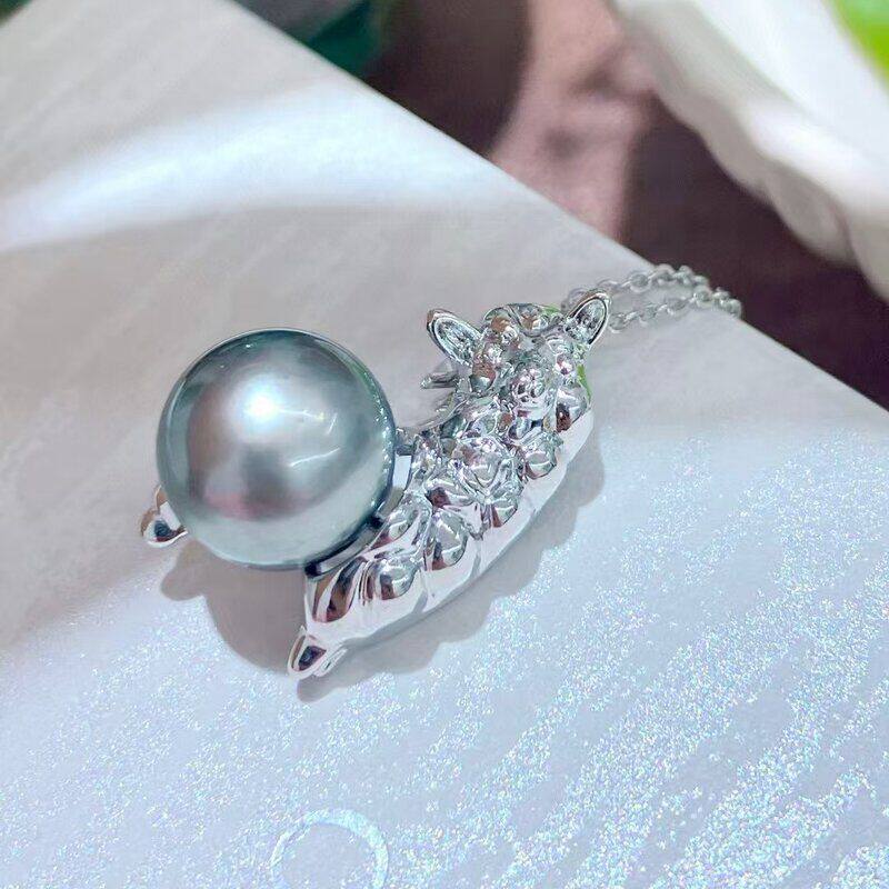 可爱少女风时尚小羊驼吊坠胸针