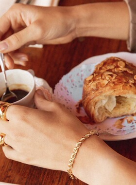 LUCKY 欧美ins金色粗叠戴手链首饰