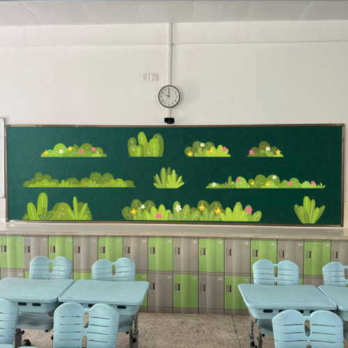 白云花草地蝴蝶黑板报墙贴装饰画