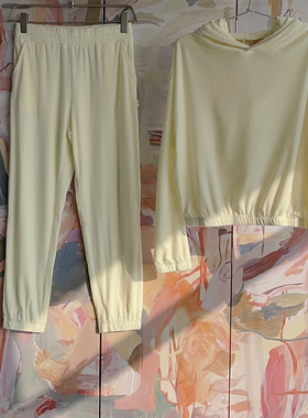 原单AJ亏清（微瑕）Ara*minta Jam*es 奢华天鹅绒套装  卫衣+卫裤