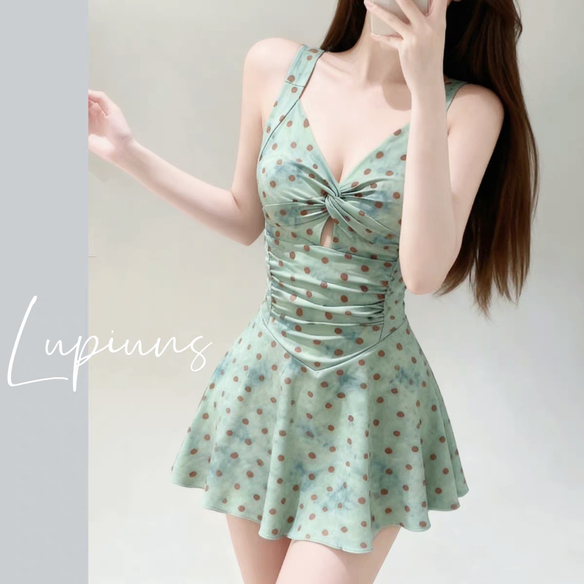 新款仙女风V领波点遮肚显瘦聚拢连体泳衣女裙式显瘦度假风游泳衣