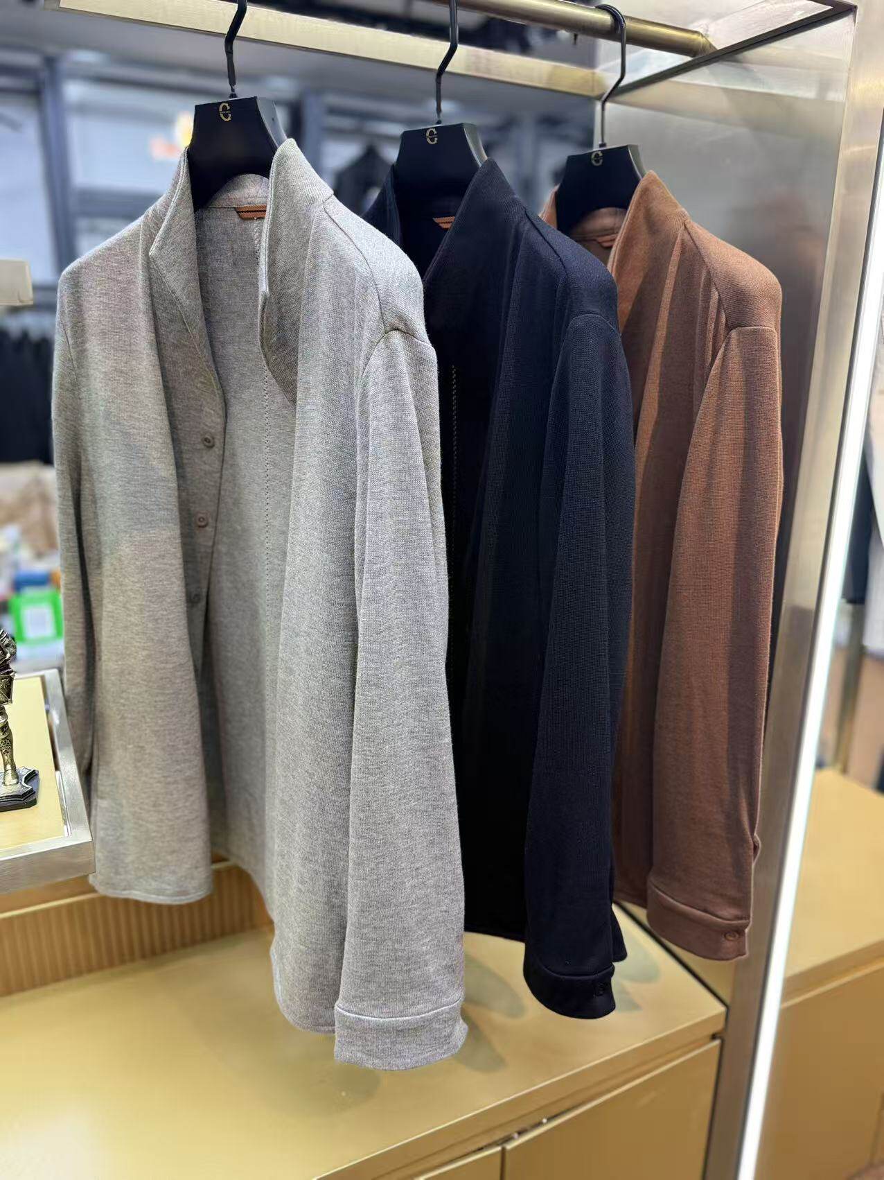 秀而高端2026早春新款男士时尚立领休闲百搭长袖夹克外套上衣男