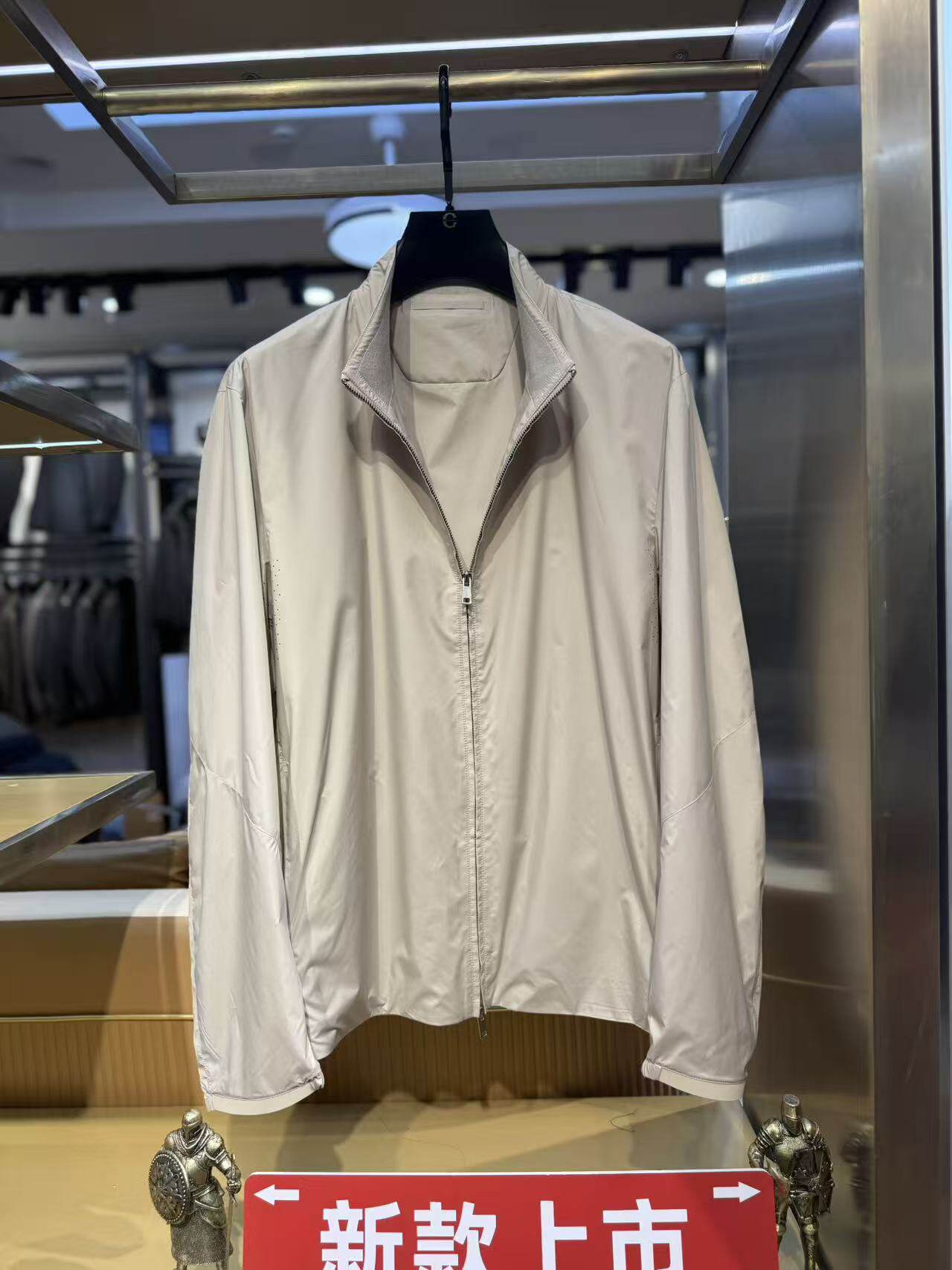 秀而高端2026早春新款男士商务百搭宽松拉链立领夹克外套上衣男