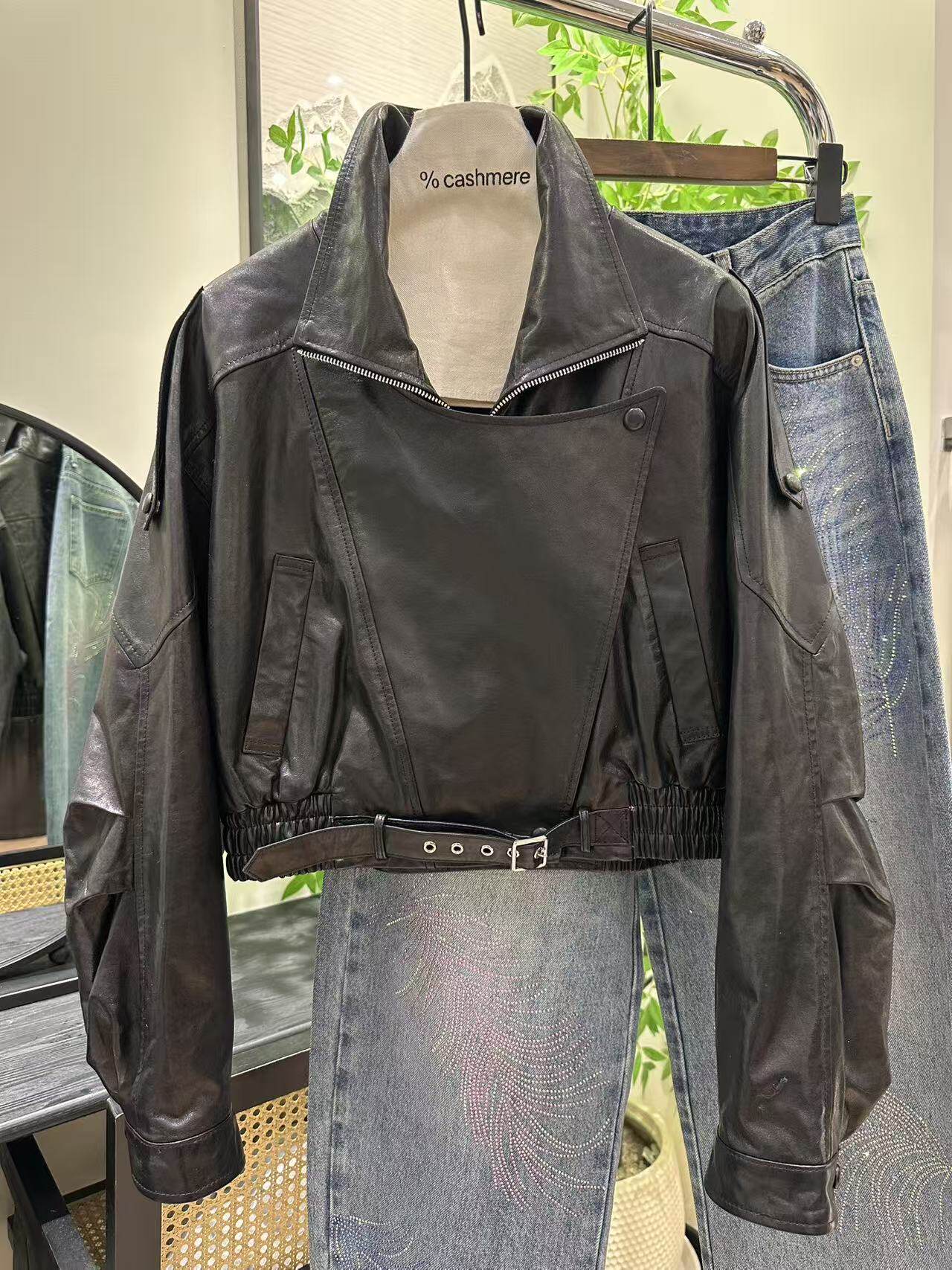 秀而高端2026早春新款绵羊皮真皮休闲时尚机车款夹克皮衣外套女