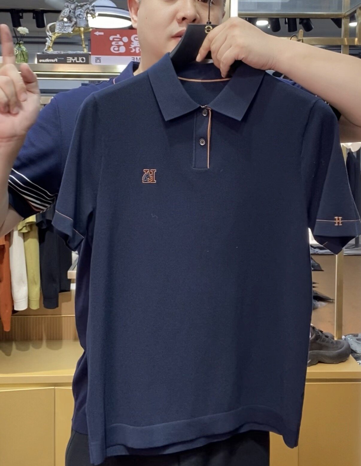 秀而高端2026早春新款男士刺绣休闲商务翻领时尚百搭短袖T恤999