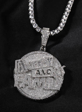 新款嘻哈说唱铜镶锆石大圆盘money and family 字母吊坠潮男项链