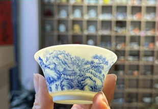 薄胎品茗杯茶杯杯子 手绘青花山水马蹄主人杯50毫升