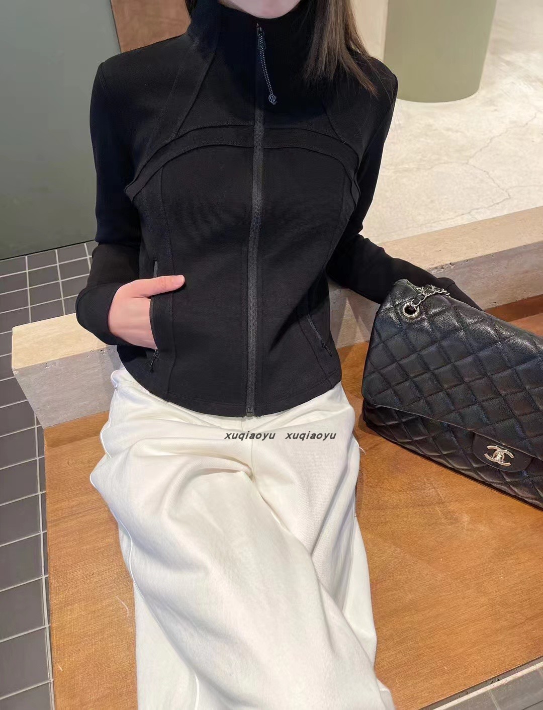 运动短款运动材料卫衣修身显瘦