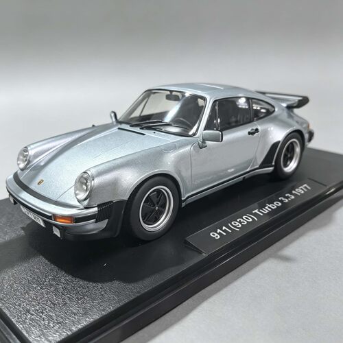 KK -Scale 1:18 保时捷 911 930 Turbo3.3 1977 合金汽车模型