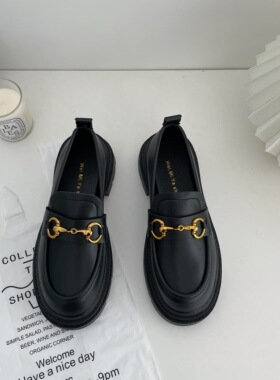时尚简约百搭马衔扣法式乐福鞋女2026春厚底黑色圆头小皮鞋