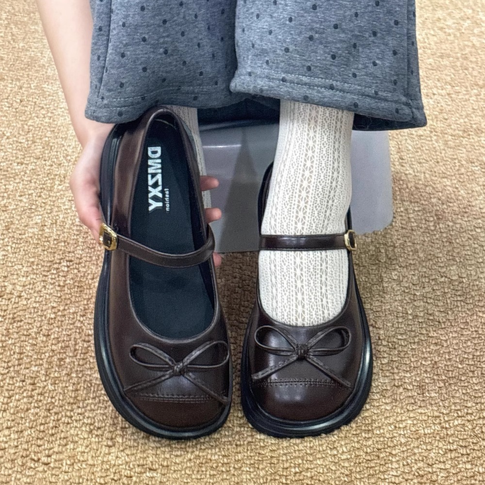 法式百搭玛丽珍鞋女2025春季平底配裙子英伦风小皮鞋时尚通勤单鞋
