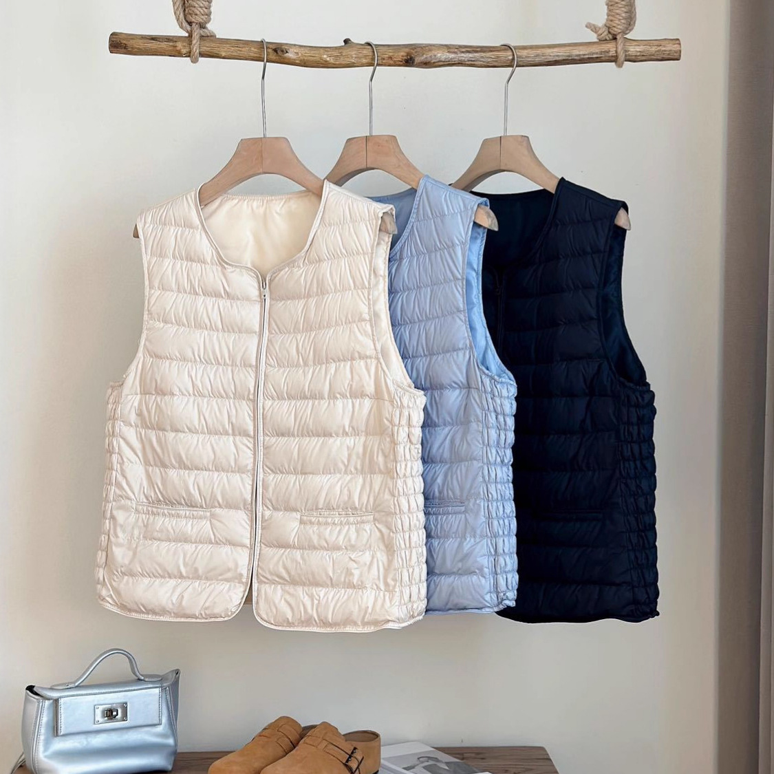 跨境TikTok秋款内胆V领小马甲内胆修身显瘦居家短羽绒服背心轻薄