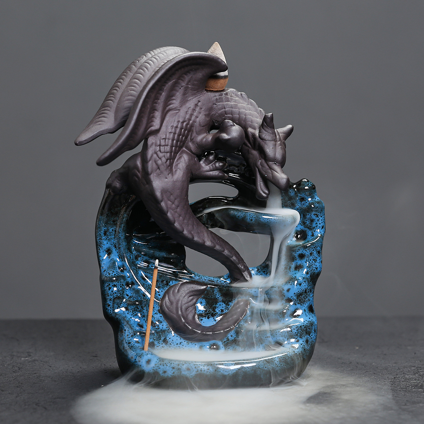 跨境爆款原创欧式翼龙檀香倒流香薰炉窑变蓝色翼龙瀑布回流香薰炉