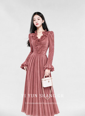 轻奢亮丝玫瑰V领收腰宴会礼服裙