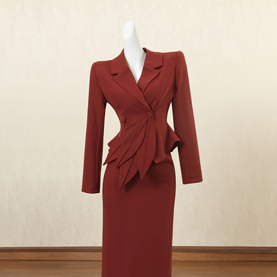 红色复古西装连衣裙女