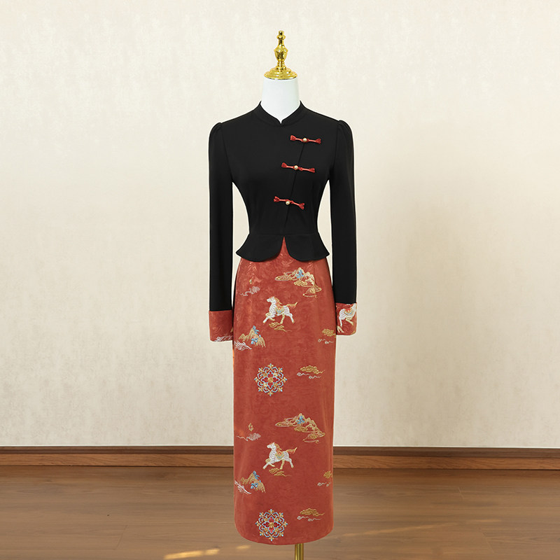新中式国风改良旗袍连衣裙女秋季长裙复古刺绣设计感高端礼服裙子
