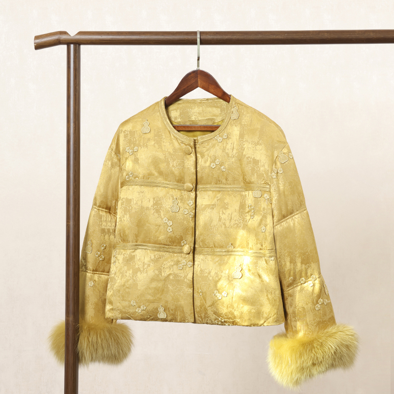 黄色新中式国风羽绒服外套