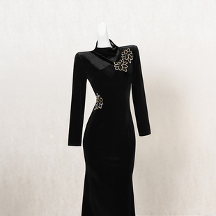 黑色复古丝绒鱼尾连衣裙女冬季长裙小众设计感御姐风高端礼服裙子