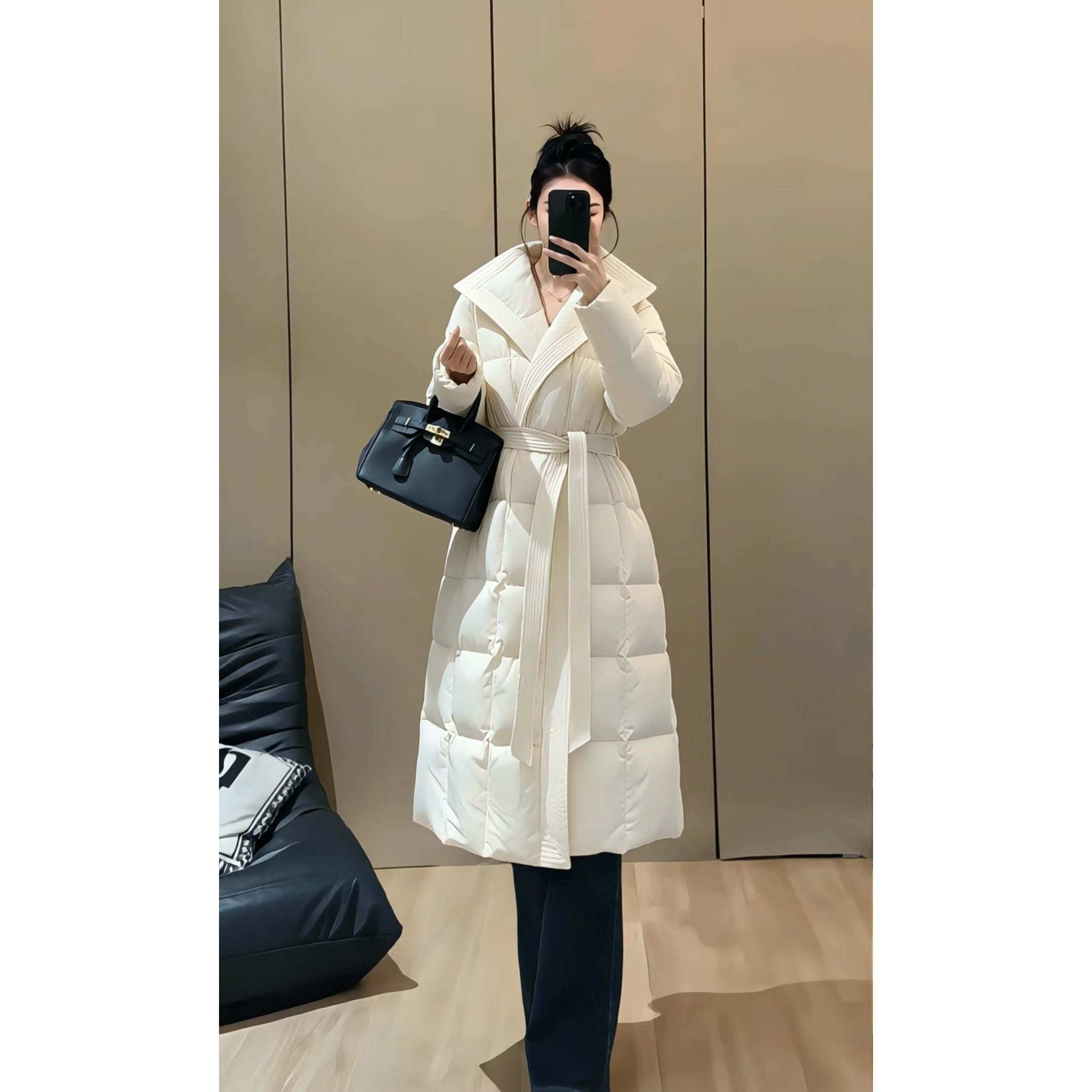 系带收腰白鸭绒长款羽绒服女