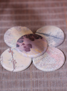 天然奇石草花石工艺摆件茶杯垫