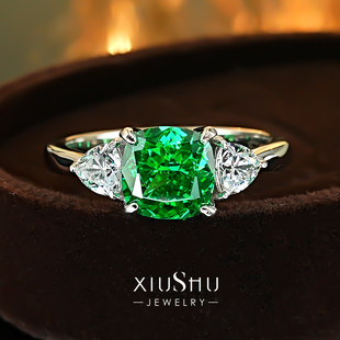 《 三生三世》2克拉三石款雷迪恩碎冰切祖母绿色925银戒指女简约