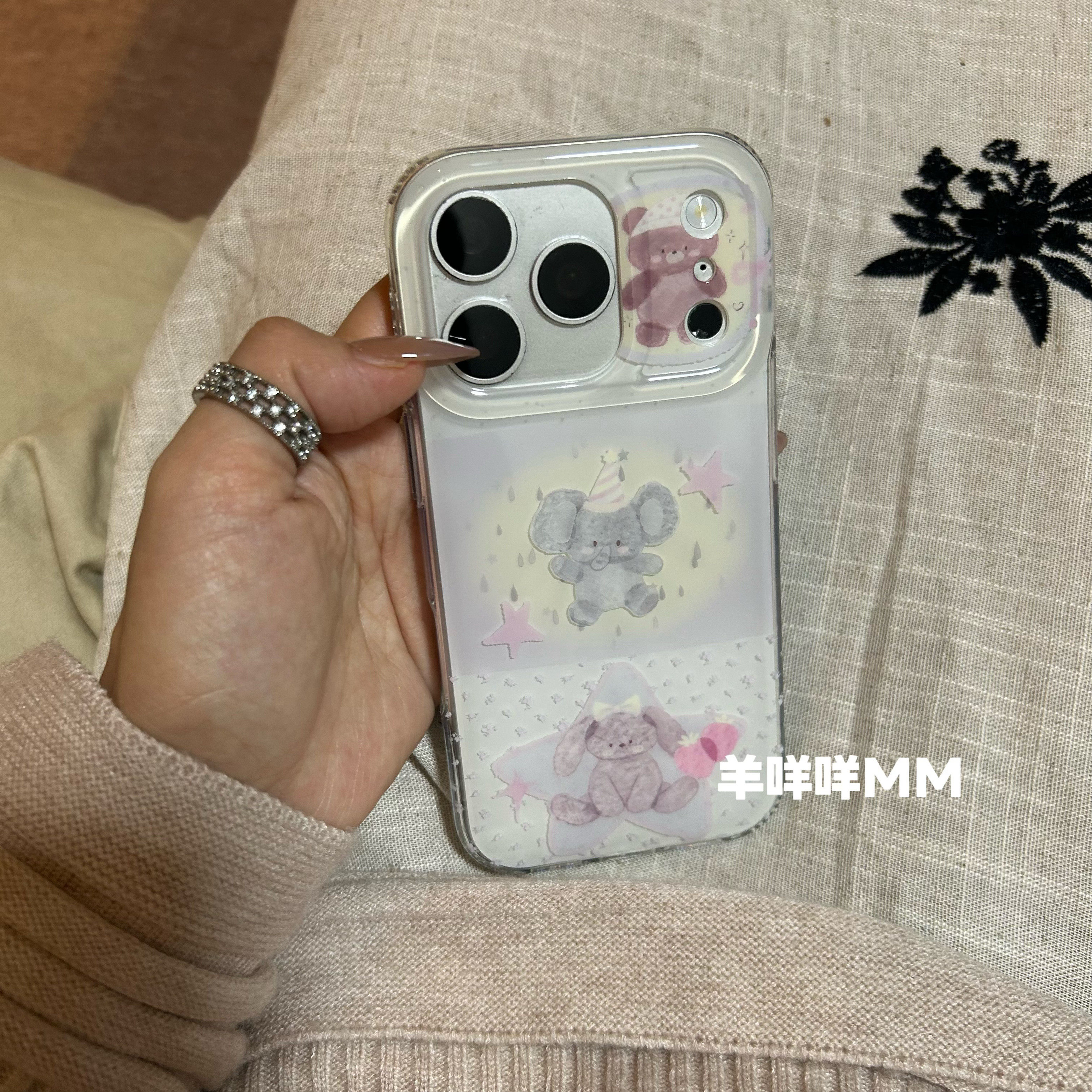 羊咩咩M可爱韩系ins卡通苹果17ProMax简约小众手机壳适用iphone13/14少女心15Pro全包防摔16软17保护套