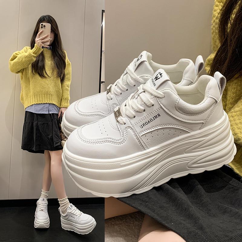 厚底松糕小白鞋女2025新款透气百搭女款板鞋爆款休闲学生运动鞋
