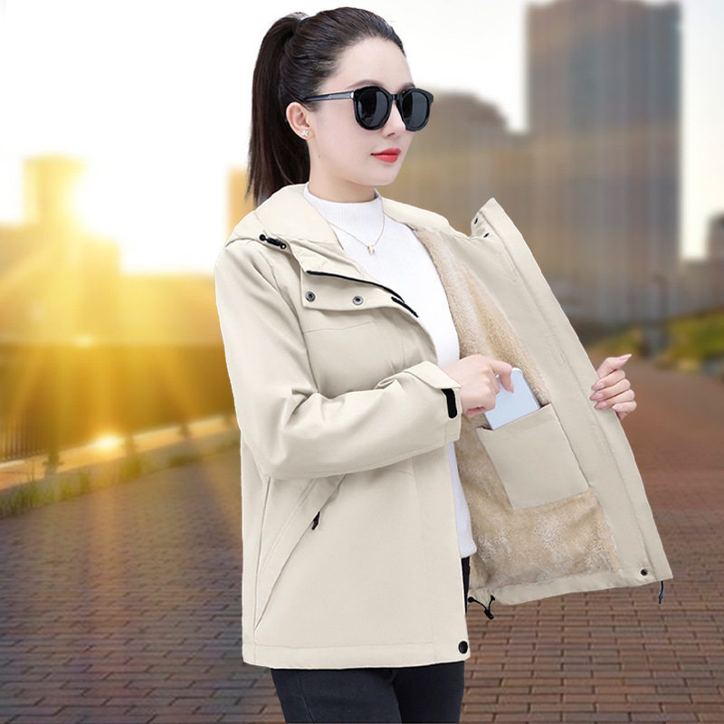 加绒加厚风衣外套女士2026新款爆款秋冬季冲锋衣妈妈连帽短款夹克