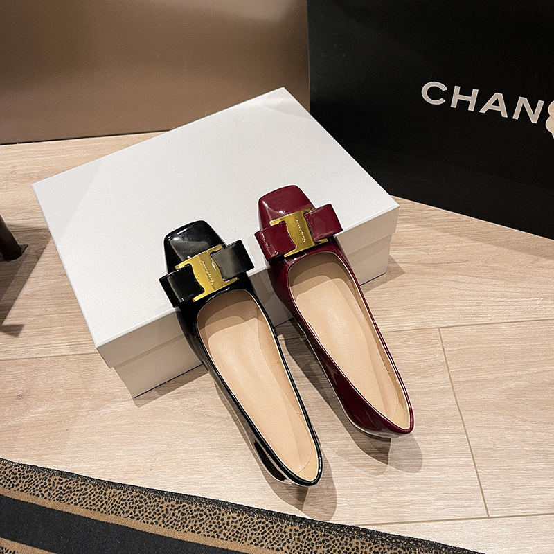 蝴蝶结漆皮方头粗跟玛丽珍鞋女鞋