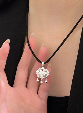 s925纯银法式古风平安锁铃铛吊坠女小众长命锁项链坠不含链