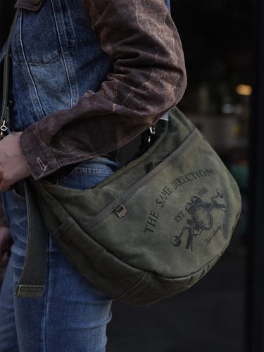 TSD经摩托车饺子包斜挎包单肩包女休闲包男士复古包8915