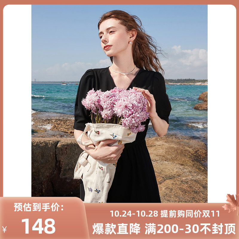 三彩2023夏季新款高腰气质小黑裙V领中长款纯色连衣裙显瘦女怎么看?
