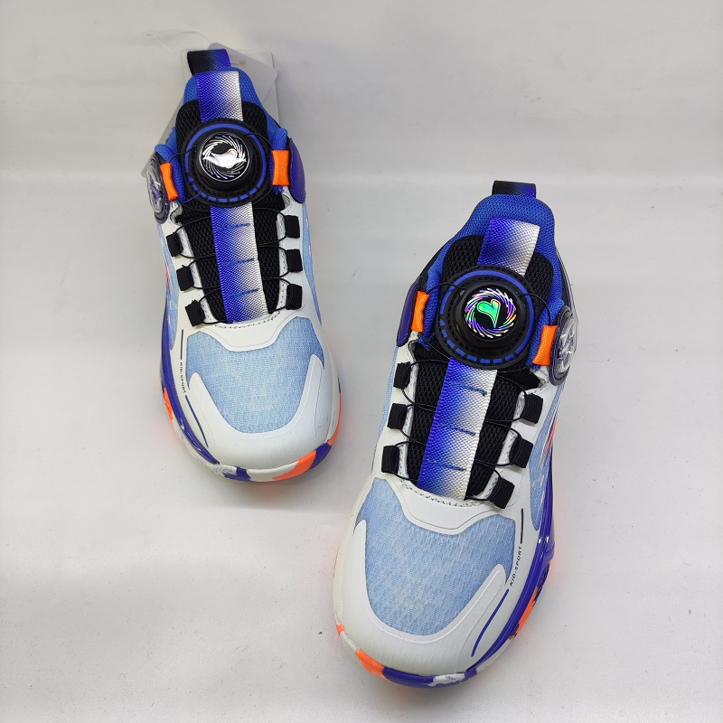 帮登网面透气儿童运动鞋篮球鞋