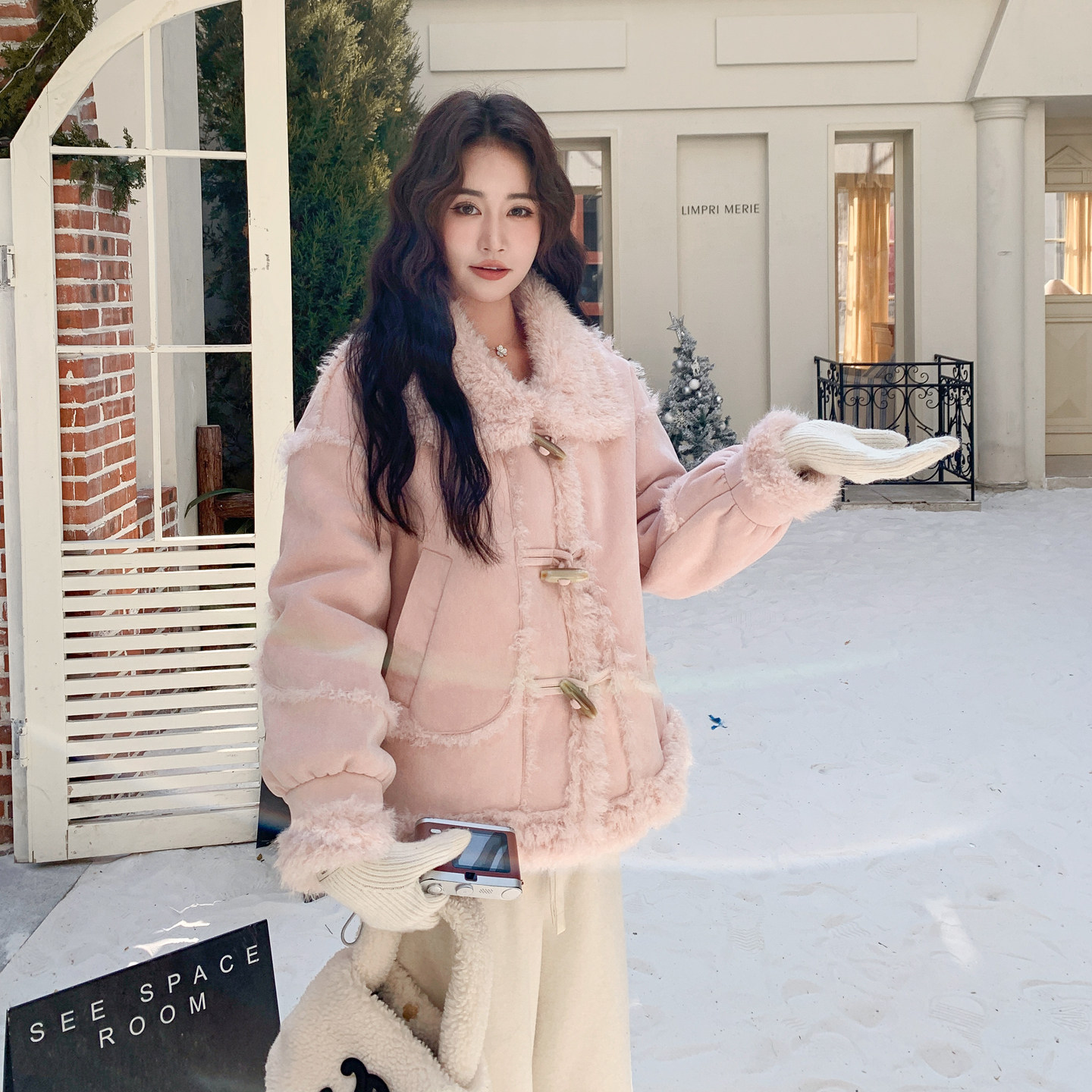 高转化数据25冬装现货火焰复合牛角扣皮毛一体女182-8686P215K318,女装皮草,帛香坊