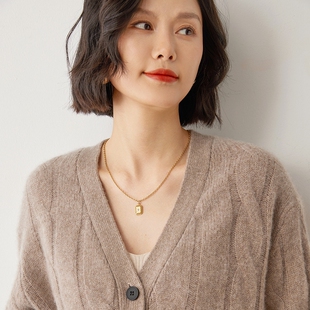 羊范中长款山羊绒开衫女V领麻花带兜针织毛衣宽松慵懒风长袖外搭