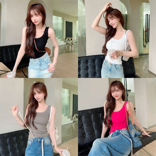 卡卡防走光双U领吊带背心打底衫