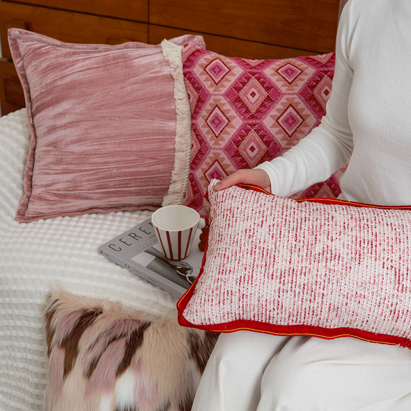 法式中古风红色轻奢抱枕