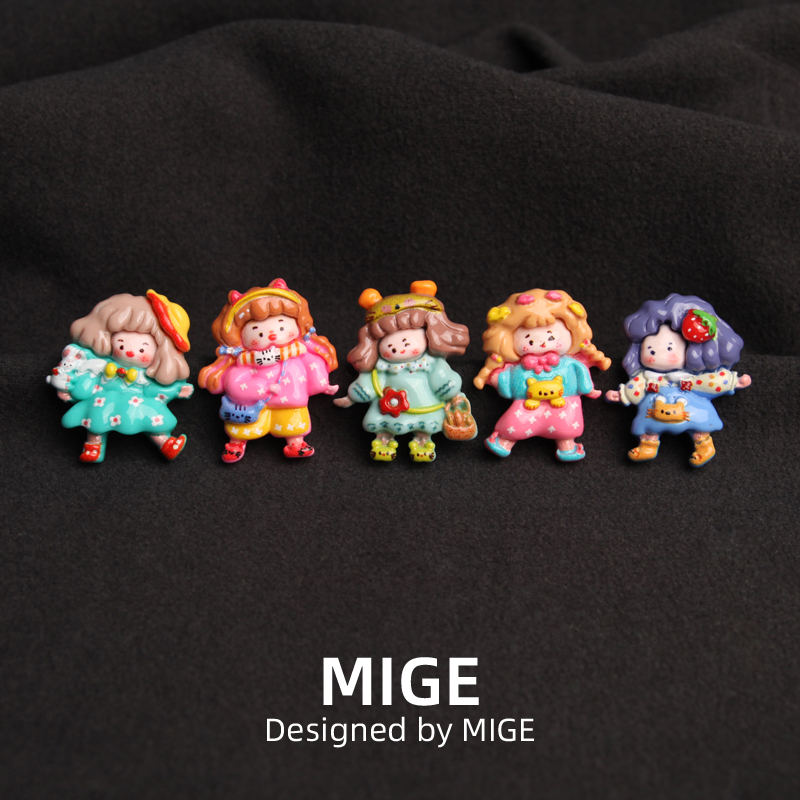 森系小女孩可爱卡通胸针胸章