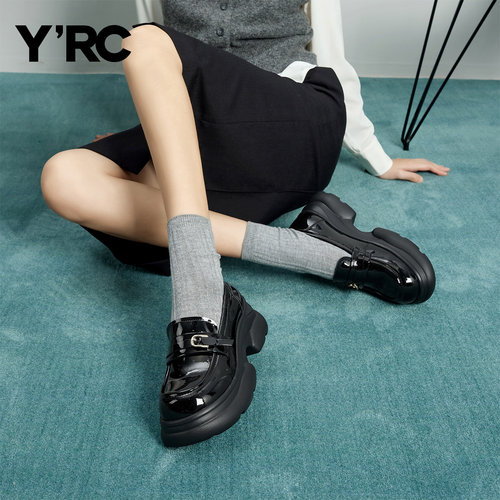 YRC女鞋2025厚底小皮鞋女英伦风一脚蹬乐福鞋黑色百搭舒适单鞋