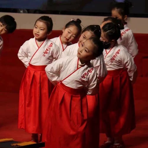 元旦男童汉服儿童开笔礼国学服装