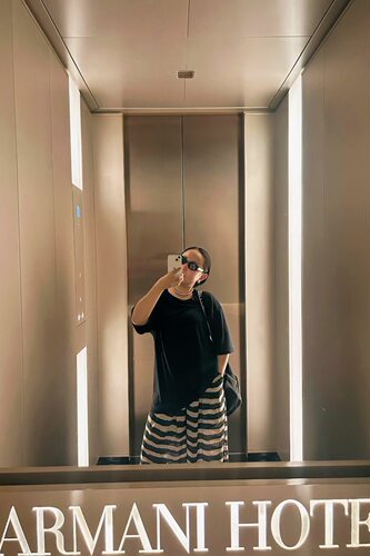 YEVA CHAO“简单好看又有灵魂”遮肉显瘦宽松廓形弹力莫代尔棉T恤
