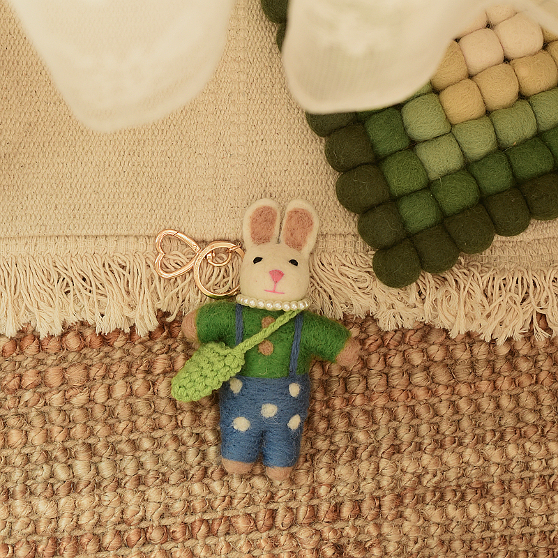 礼物手工兔兔羊毛毡可爱钥匙挂扣