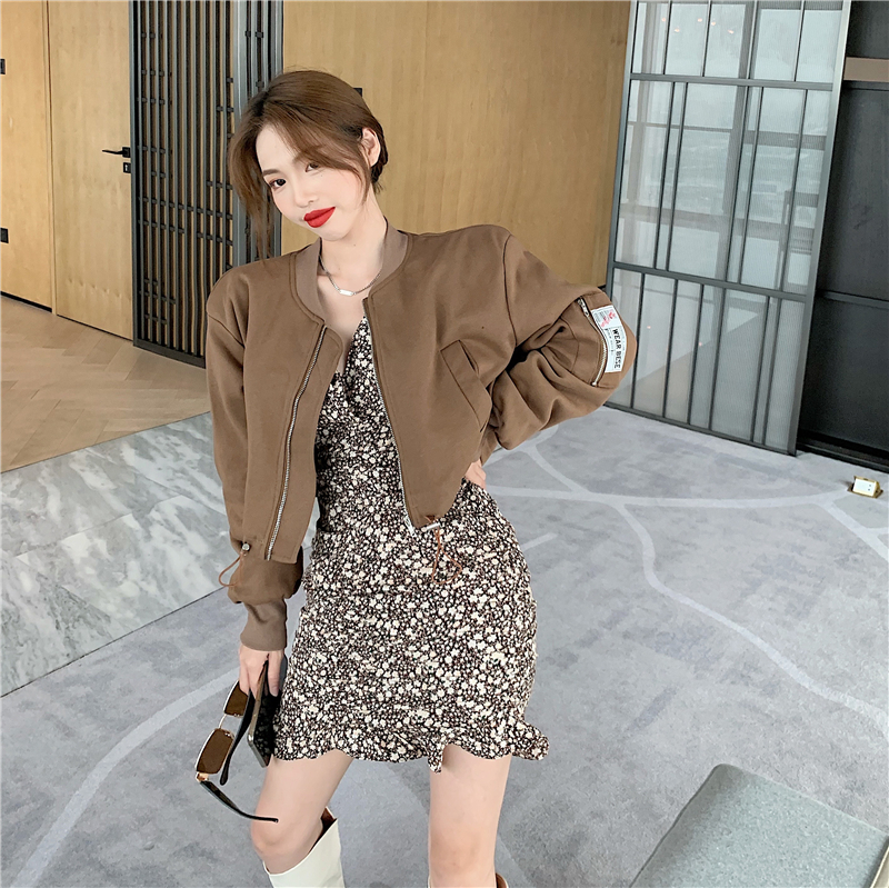 Real price! Foreign style short zipper cardigan coat + floral V-neck irregular dress#