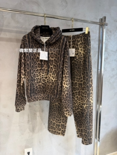 微默契K牌KIYUGINA连帽宽松豹纹卫衣长裤套装30689/30688