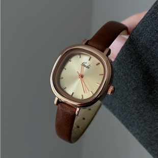 伴朵手表女士女款轻奢小众学生皮带简约小表盘女生女式石英小腕表