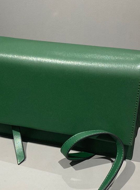 贝尔女包新款时尚简约斜挎包包复古百搭信封包纯牛皮