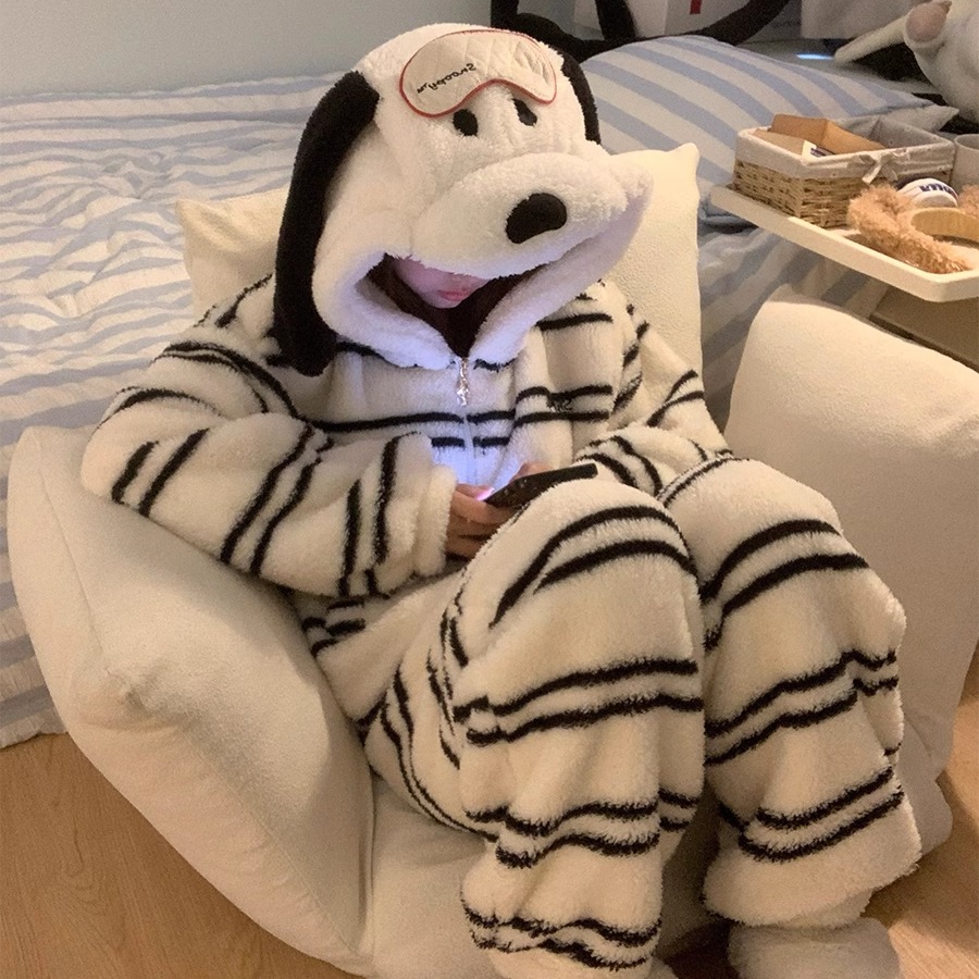 卡通小狗连帽珊瑚绒睡衣女冬季