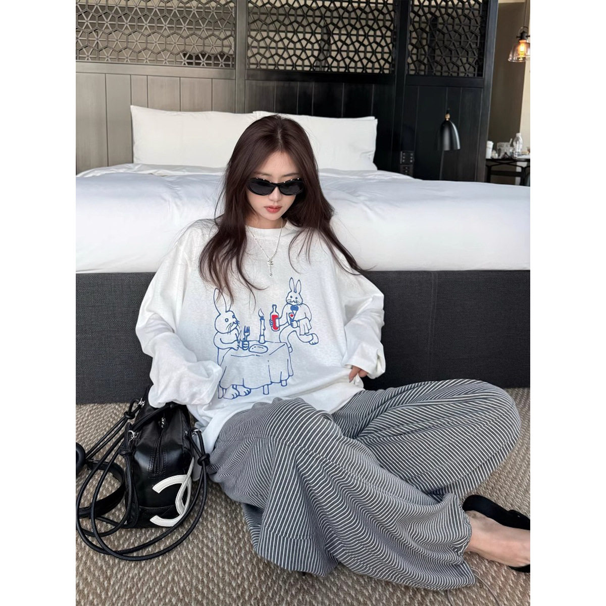 3386# superniniyy 兔子餐厅&线条感显瘦卡通长袖防晒上衣T恤衫图片
