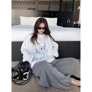3386# superniniyy 兔子餐厅&线条感显瘦卡通长袖防晒上衣T恤衫