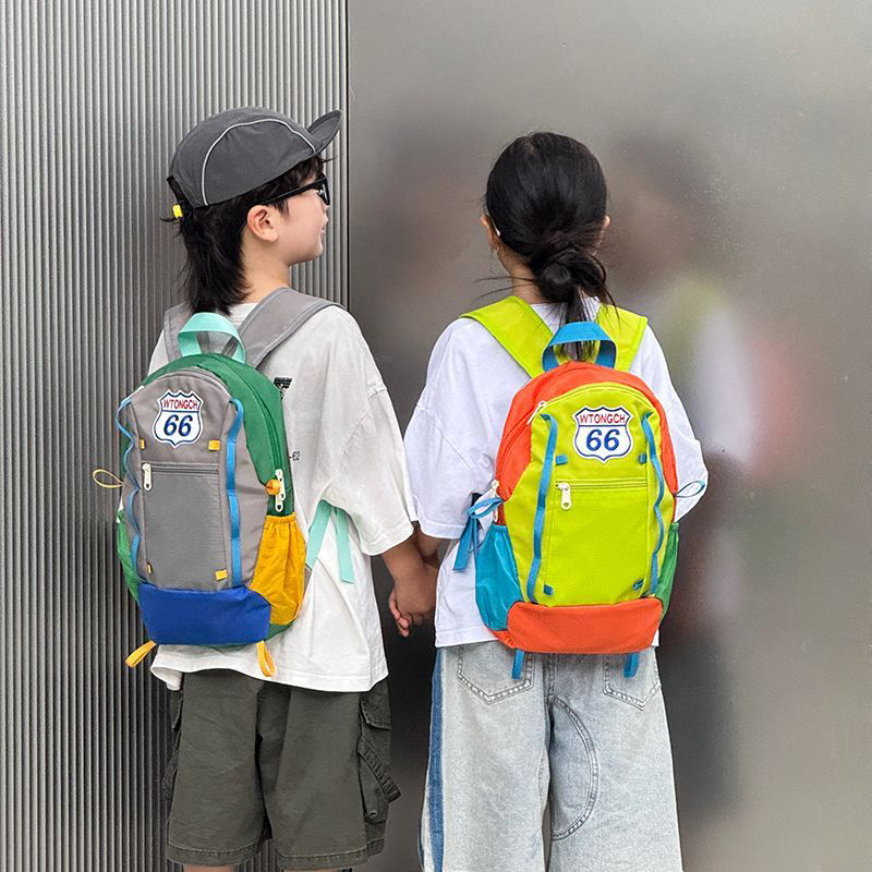 超轻儿童双肩包韩版男女童户外小书包男孩学生研学出游旅行背包潮